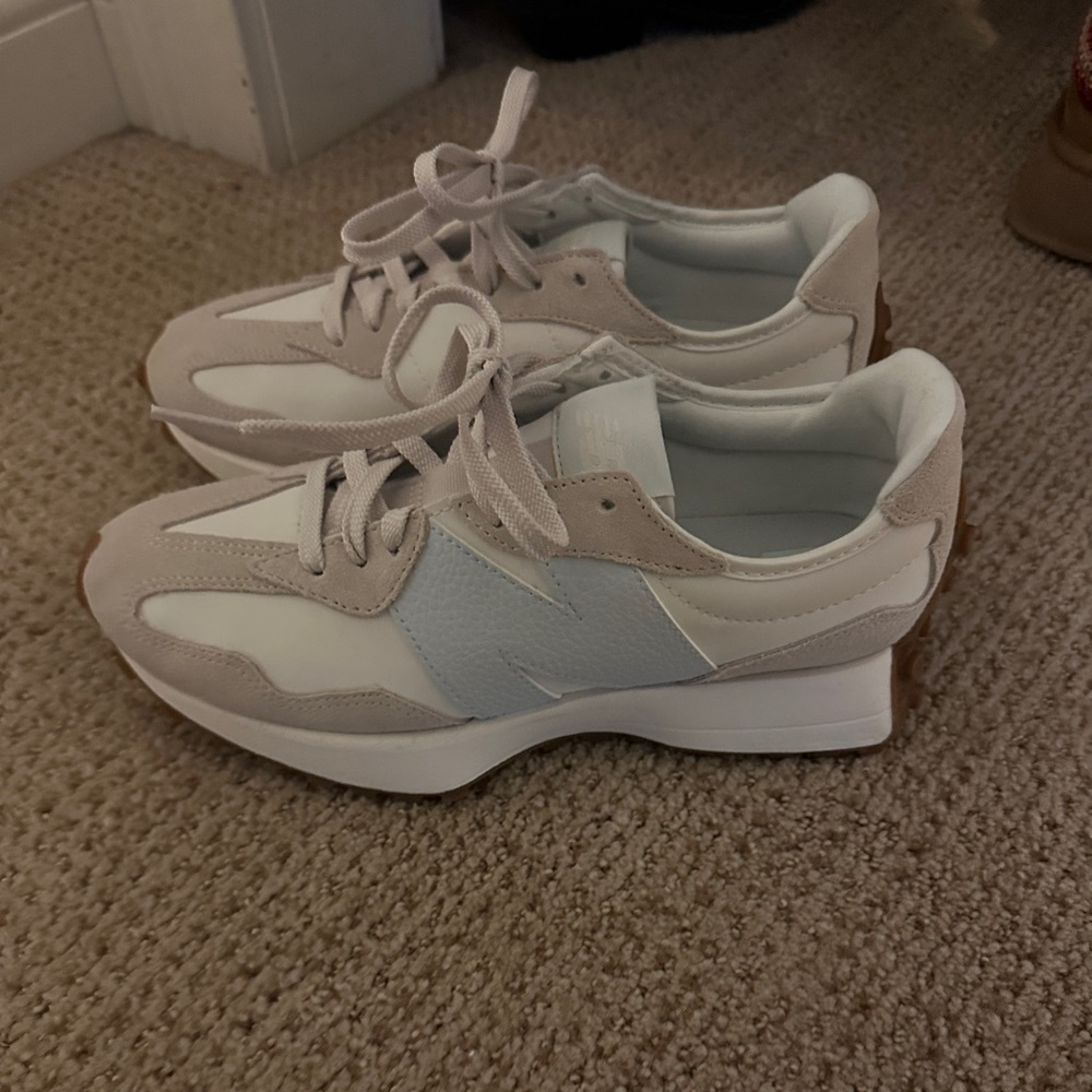 NEW BALANCE 327
